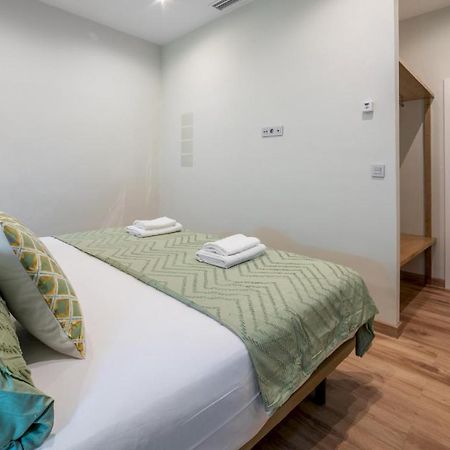 2 Bedrooms 1.5 Bathrooms Furnished - Justicia - Refurbished - Mintystay Мадрид Экстерьер фото